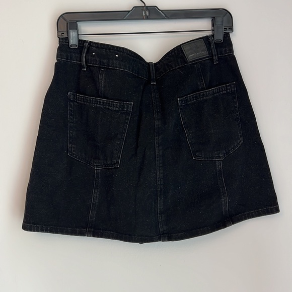 AMERICAN EAGLE black denim skirt - Picture 3 of 5